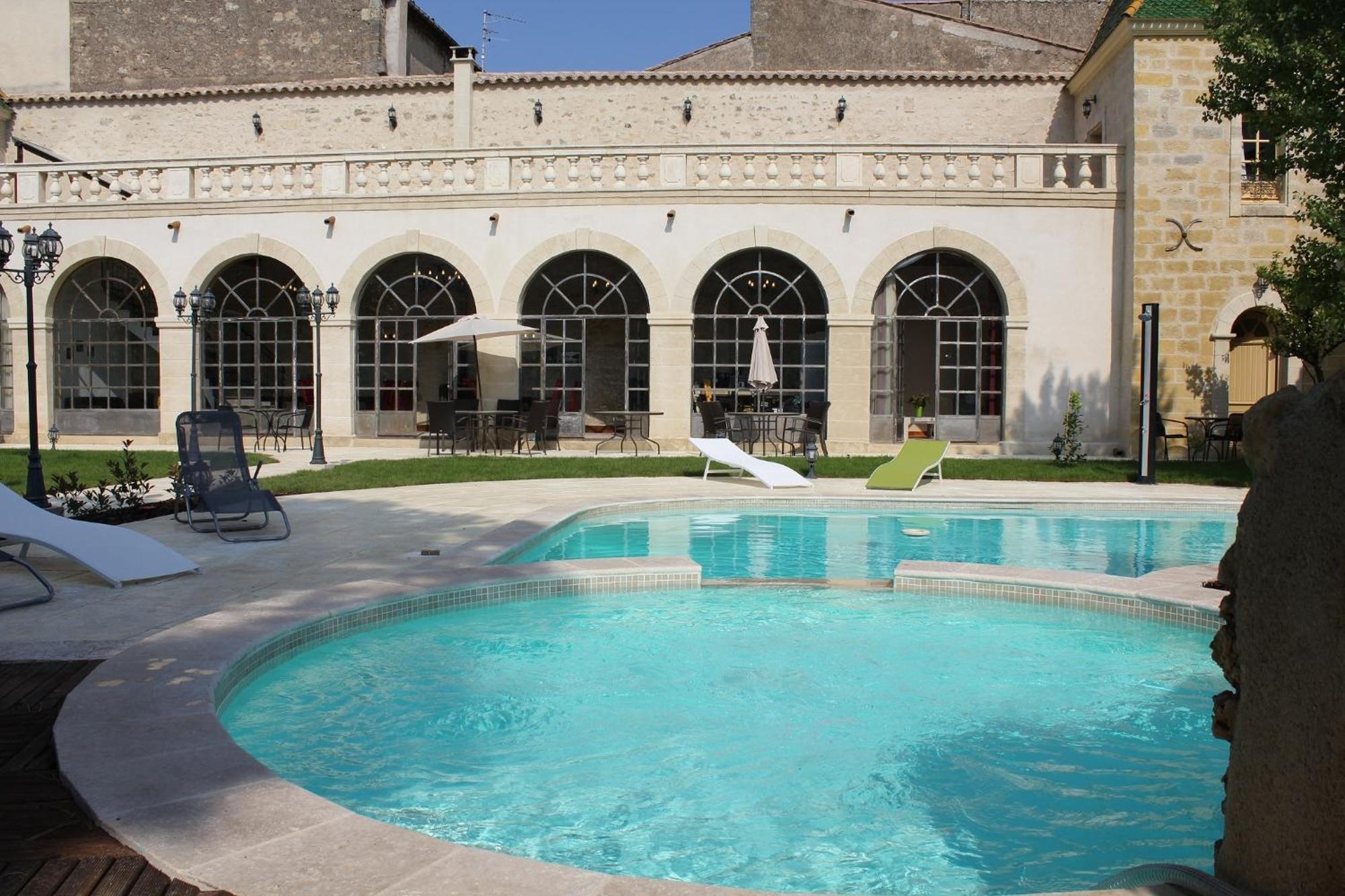 Pézenas Les Galeries De Beaulac מראה חיצוני תמונה